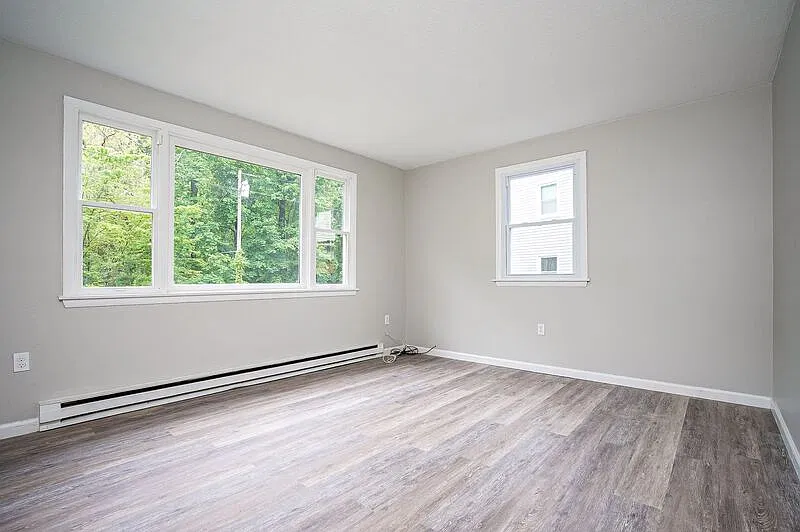 2 bed, 1.0 bath, $1,800 — Photo 4