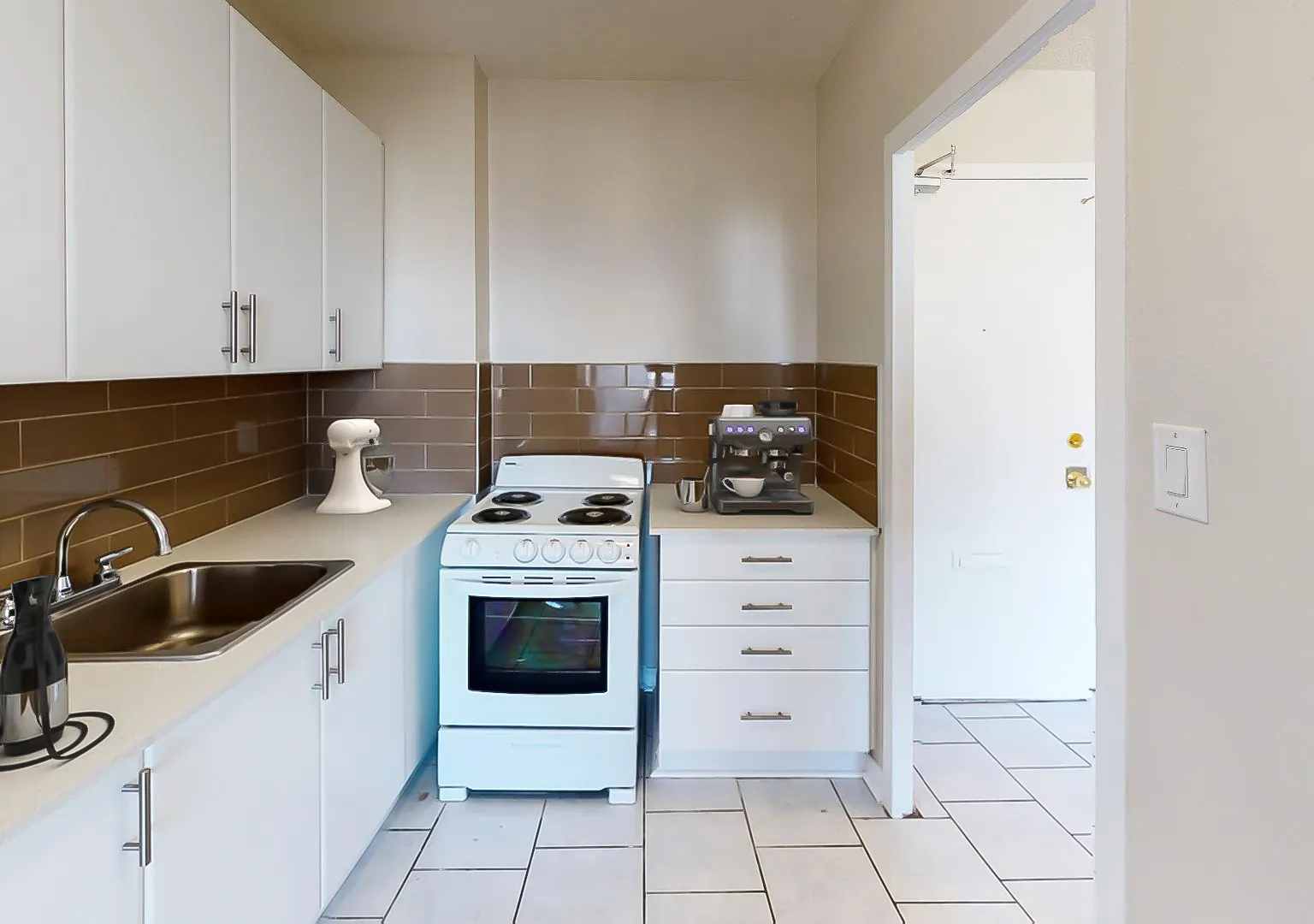 650 Parliament Street Residences — Photo 1