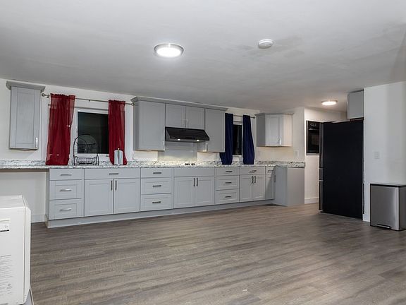 3rd image of 4548 Melan Dr N