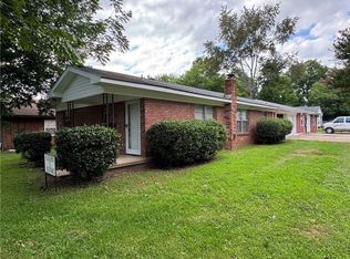 521 E J St, Russellville, AR 72801
