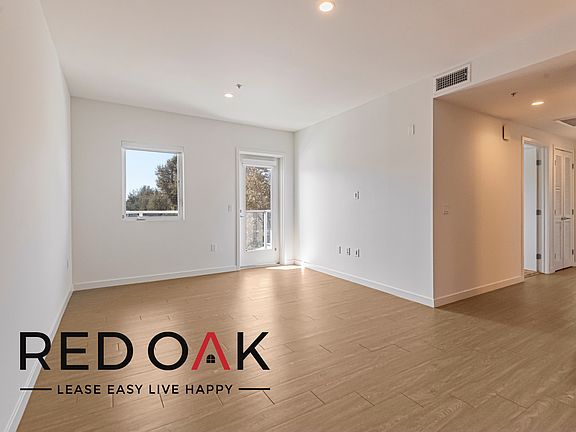 5th image of 11405 3/4 Chandler Blvd #402