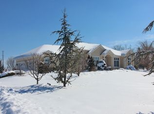 608 Sidney Rd W, Pittstown, NJ 08867