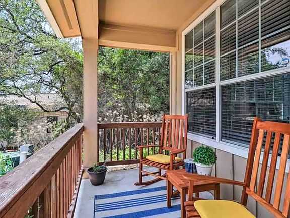 4th image of 20986 Waterside Dr