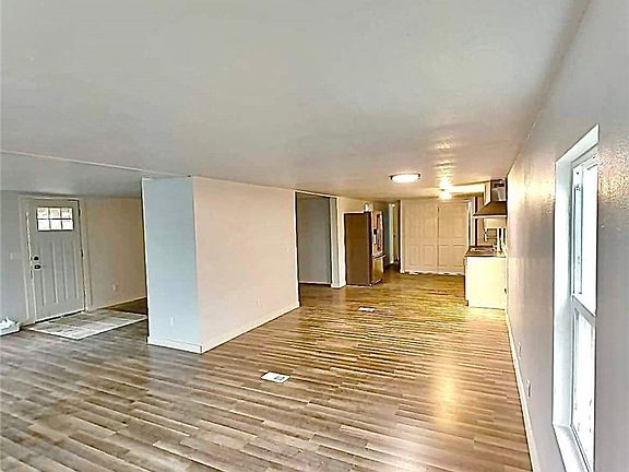 4th image of 762 Edgewood Ave NE