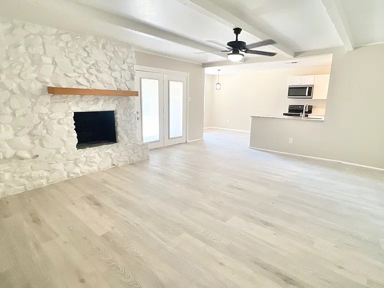 1325 Florentine Dr — Photo 4