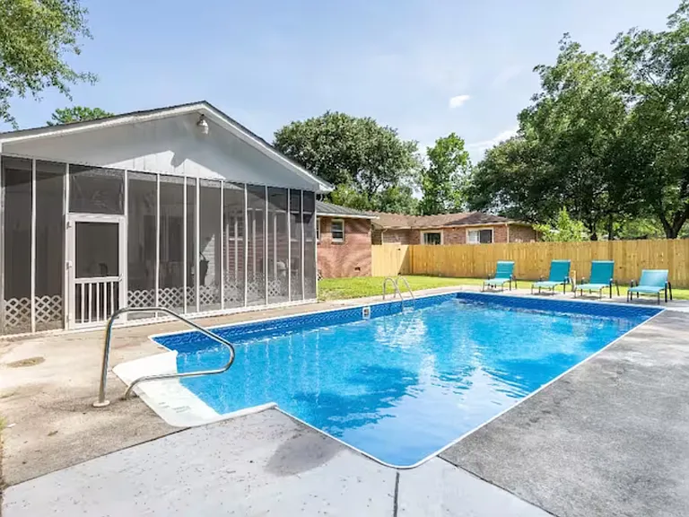 7049 Midland Dr — Photo 1