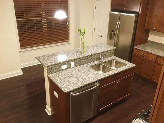 Kitchen Island and Separate Eating Area