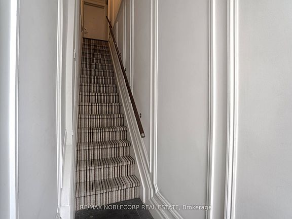 3rd image of 623 Mount Pleasant Rd