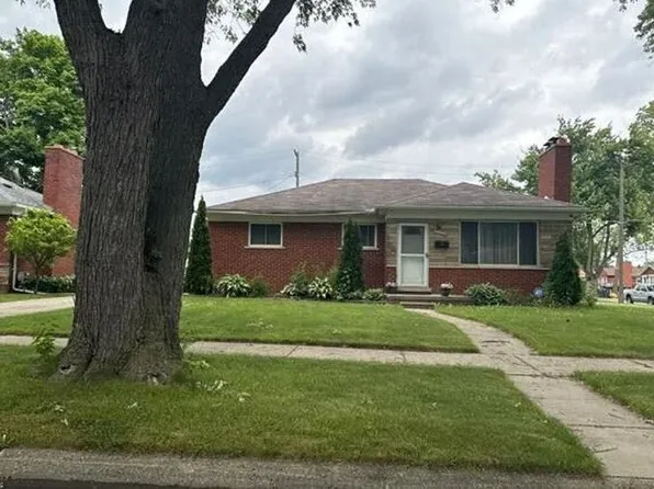 31004 Angeline Ct, Saint Clair Shores, MI 48082