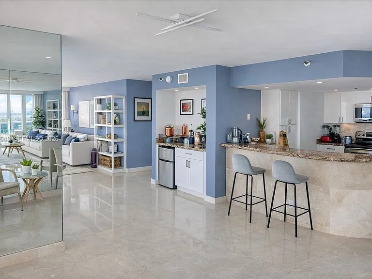 1717 N Bayshore Dr #3334 — Photo 28