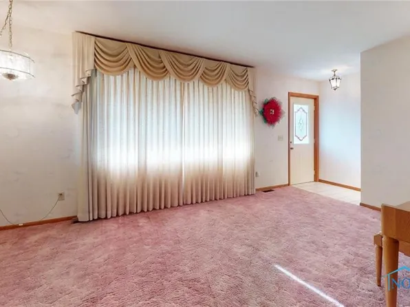 144 Hillcrest Dr, Tiffin, OH 44883