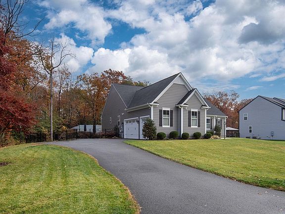 4th image of 11411 Striped Maple Ct