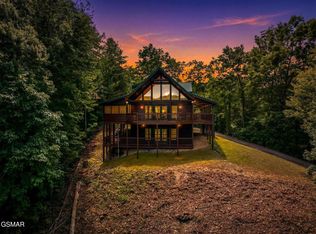 4524 Whetstone Rd, Sevierville, TN 37862