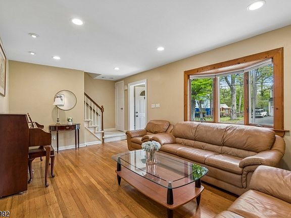 2nd image of 85 Irving Ave