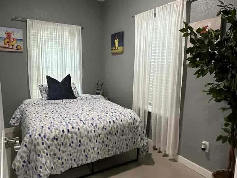 Queen bed