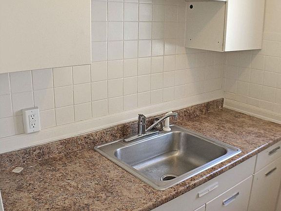 4th image of 1615 Newman Ave APT 302
