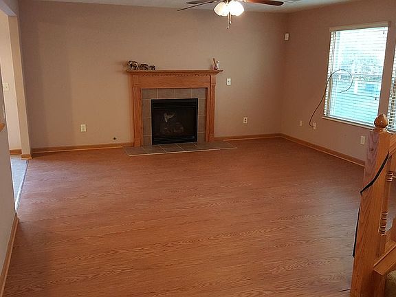 3rd image of 2378 Ashpoint St