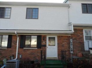 125 Cuttle Rd APT D25, Marysville, MI 48040