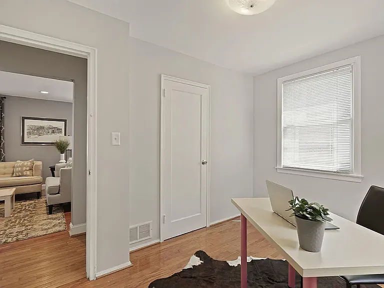 2918 Monroe Pl — Photo 12