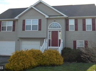 30 Binns Ct, Martinsburg, WV 25405