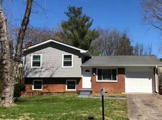 12 Lindale Ln, Oak Ridge, TN 37830