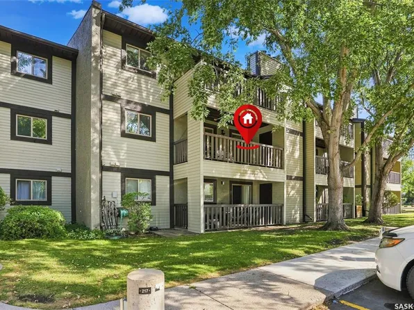 UNIT 221-122 Edinburgh PLACE, Saskatoon, SK S7H 5J7