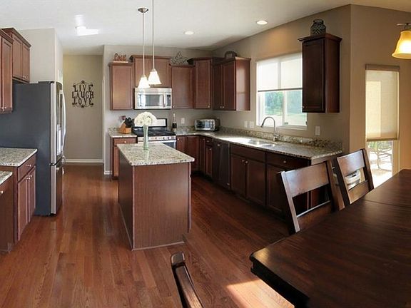 3rd image of 1405 Muirwood Dr