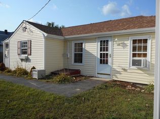 45 Harbeck St, Acushnet, MA 02743