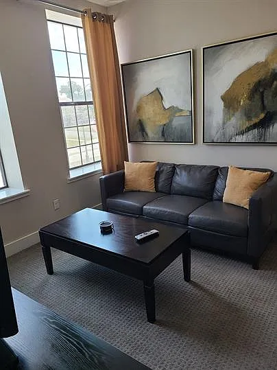 Kenedy Lofts — Photo 9