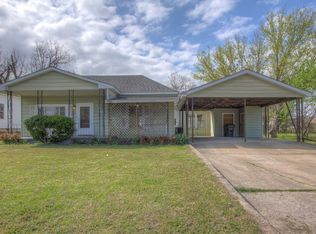 106 E Mill Ave, Sapulpa, OK 74066