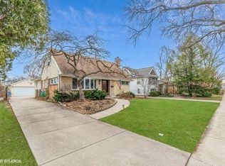 405 N Eastwood Ave, Mount Prospect, IL 60056