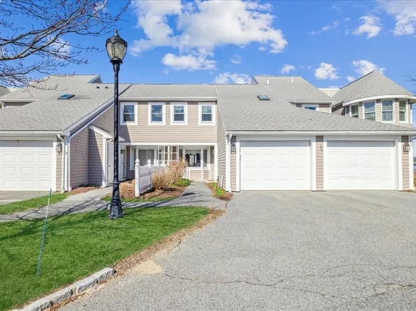 20 Schooner Ln #19, Quincy, MA 02171