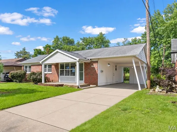4332 Big Chief Dr, Saint Louis, MO 63123