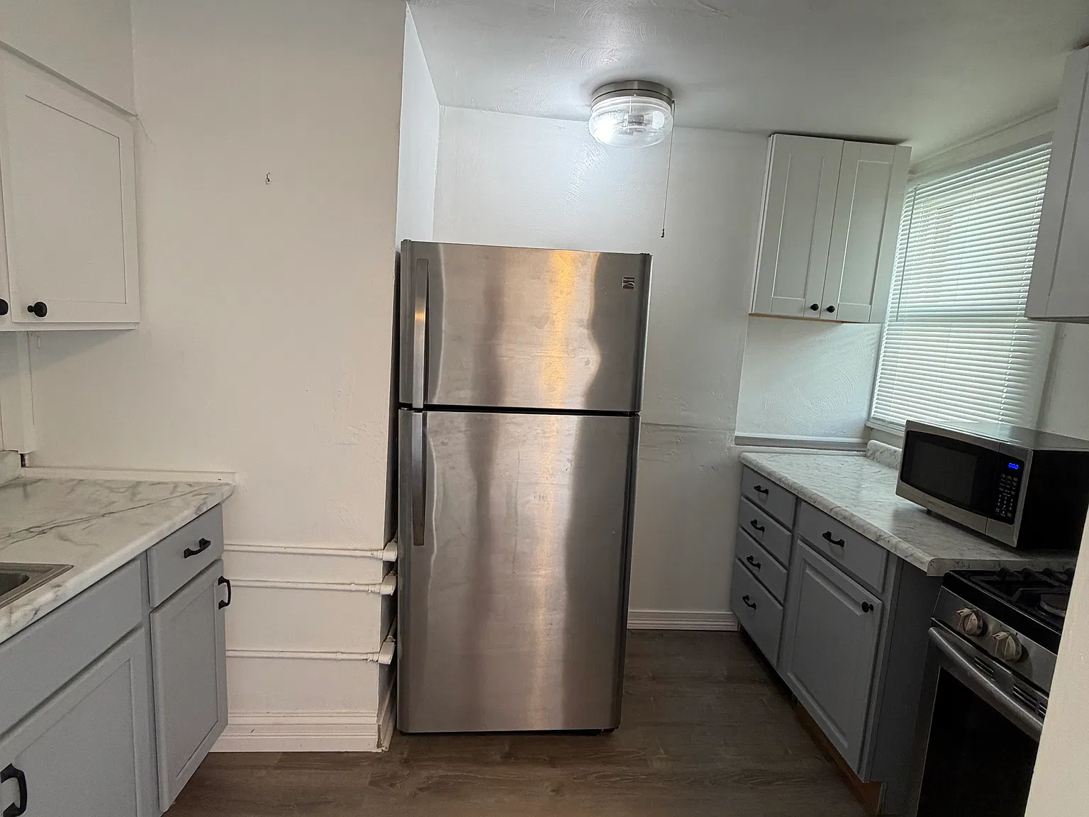 Studio, $900 — Photo 4