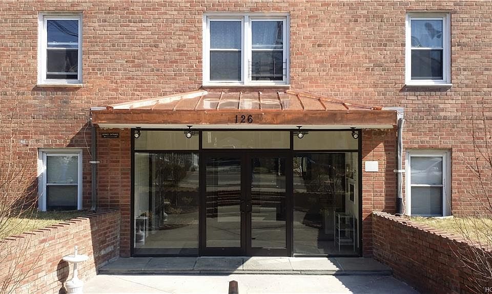 1st image of 126 Franklin Ave APT 1C