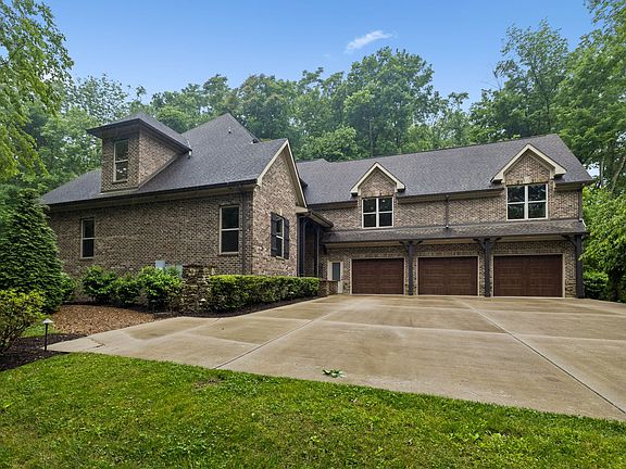 4th image of 129 Timber Hills Rd