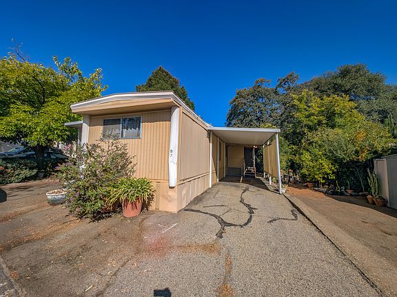 2nd image of 2810 Bechelli Ln #D7