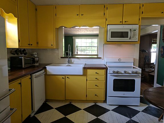 3rd image of 13831 10th St