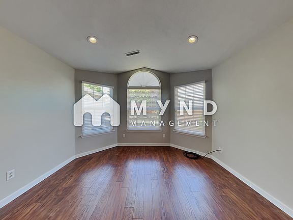 3rd image of 13119 NE 89th St