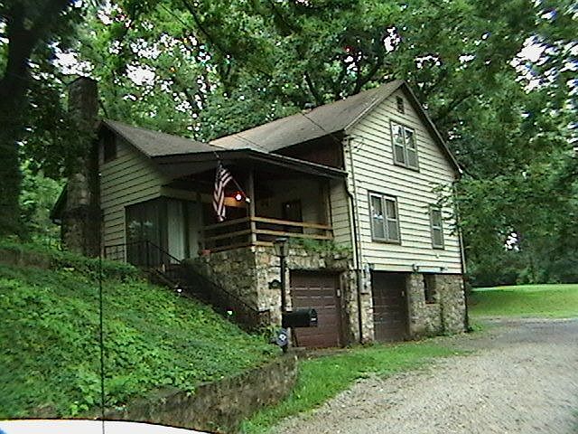1st image of 225 N 40th St
