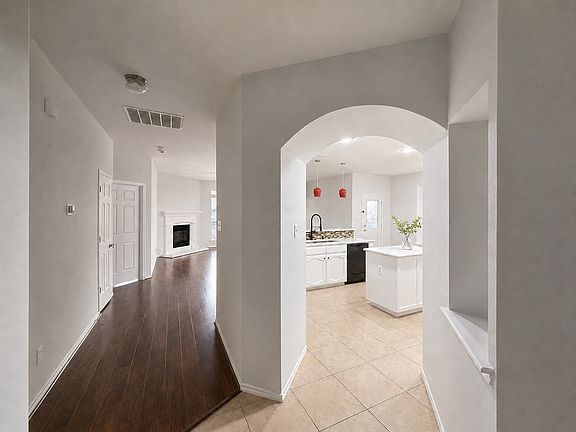 3rd image of 9524 Willow Branch Way