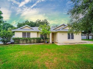 35032 Silver Oak Dr, Leesburg, FL 34788