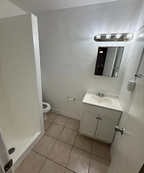 Unit Photo