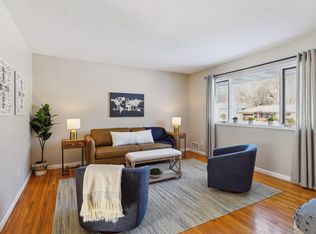 569 Riviera Dr, New Brighton, MN 55112