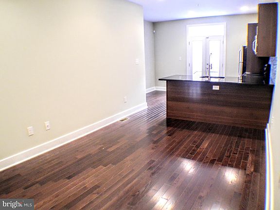 5th image of 2012 W Girard Ave APT 14-A