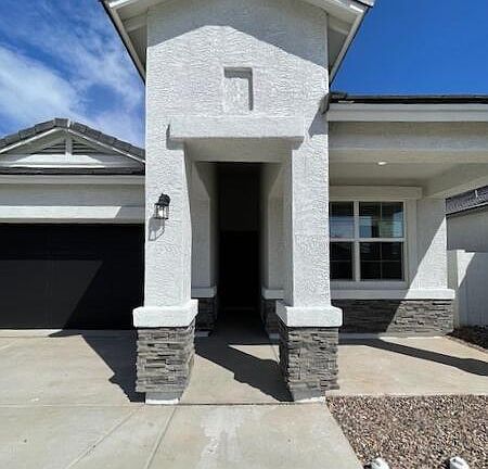 4th image of 10522 W SPENCER Run