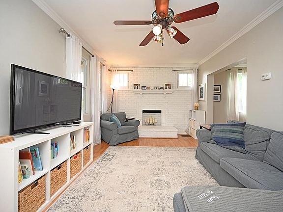5th image of 2156 Cathedral Ave