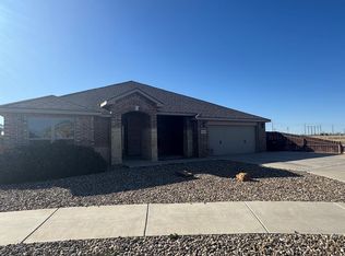 6925 Ranch Hand Dr, Midland, TX 79705