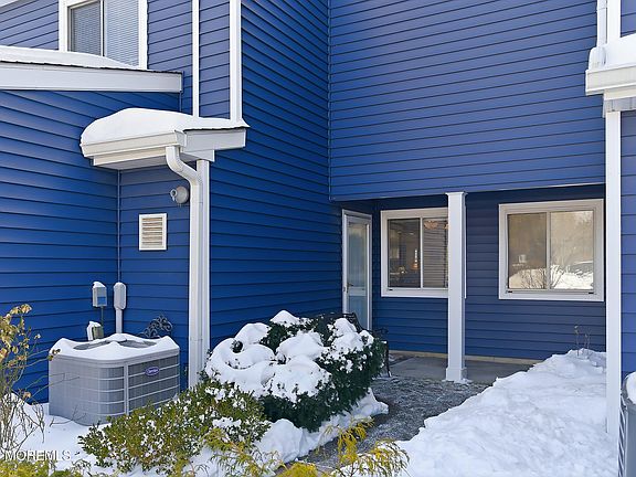 4th image of 29 Rambling Meadow Court