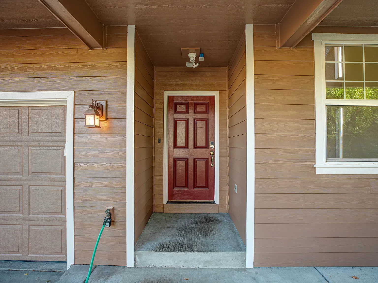 4 bed, 2.5 bath, 2177 sqft, $3,095 — Photo 4